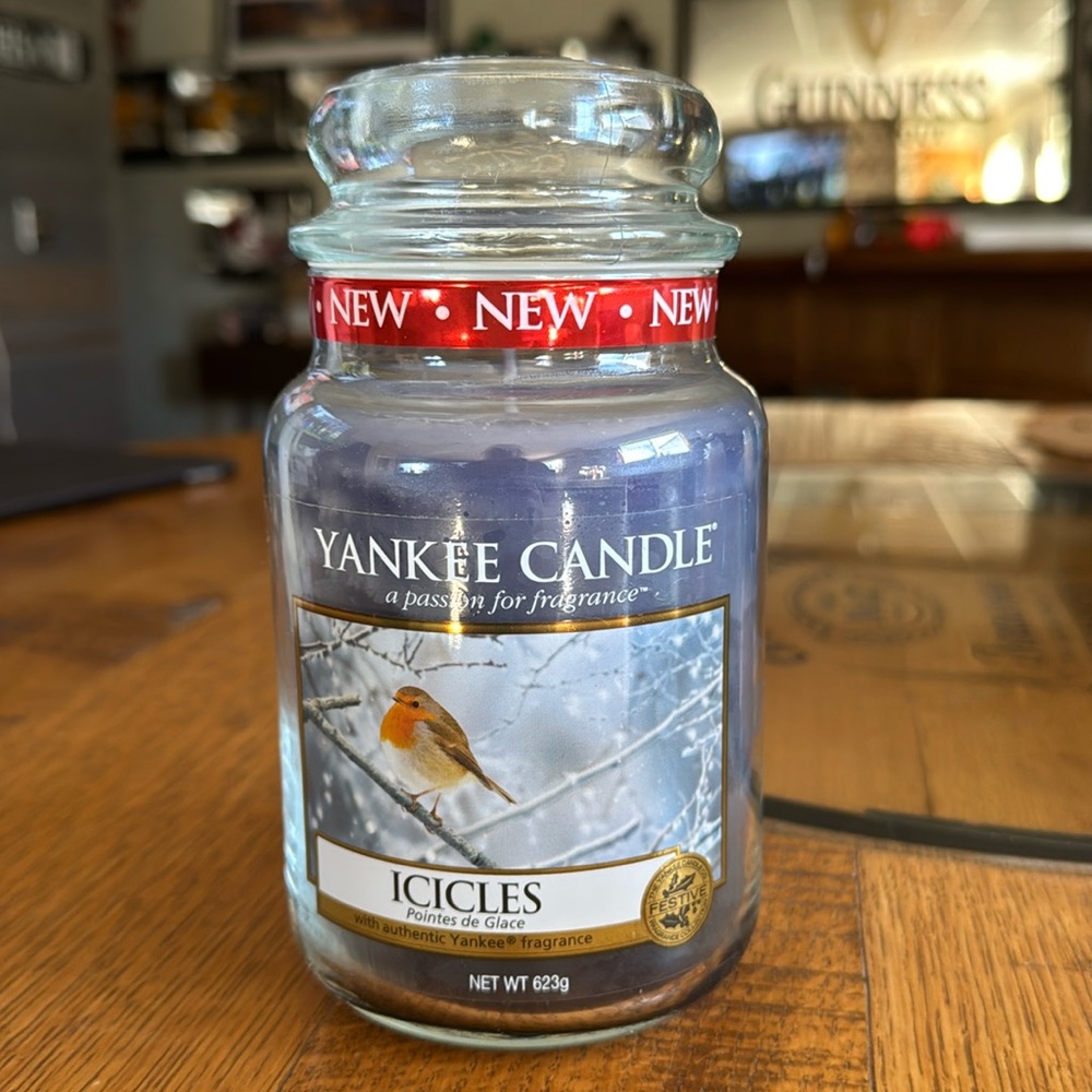 Yankee Candle 22 oz | 623g 'Icicles' large scented candle - Very Rare & …